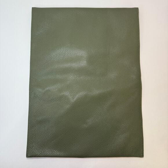 Vera Bradley Large Envelope Tech Sleeve Bronze Green in Leather - Picture 5 of 5